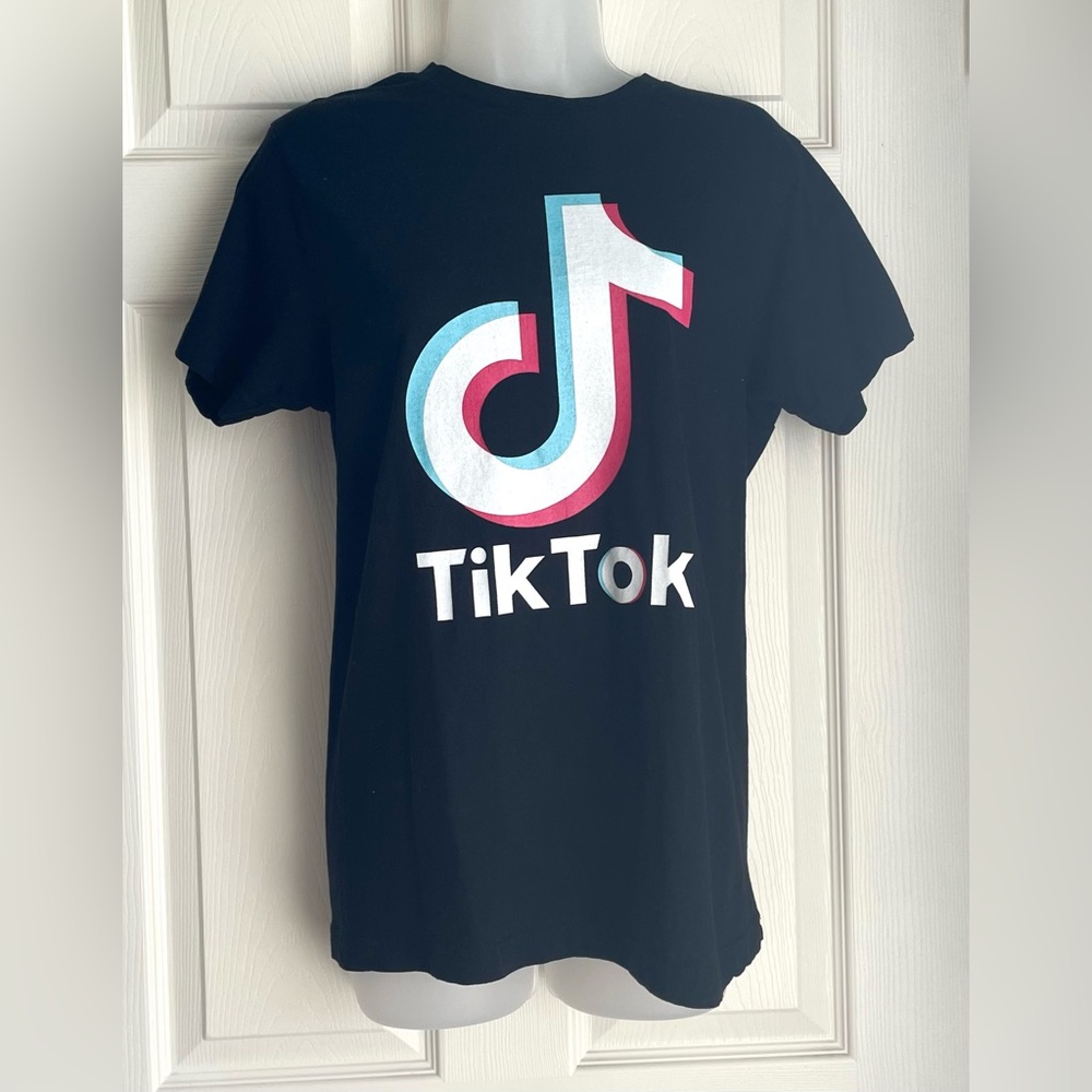 Customized TikTok T-Shirt Black w/ Logo